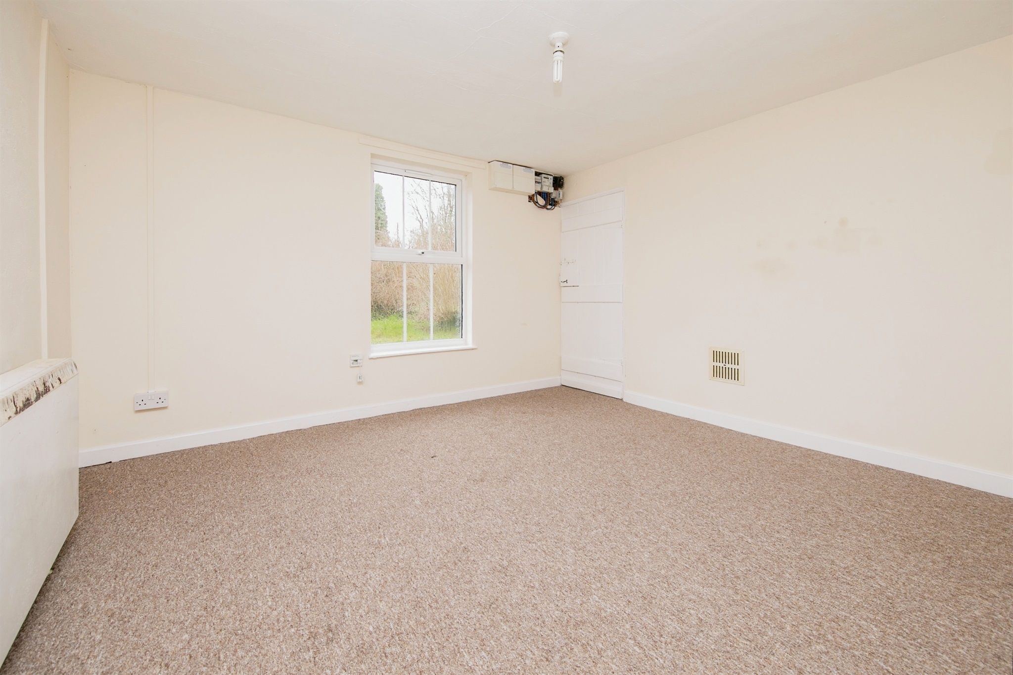 2 bed Semi-Detached