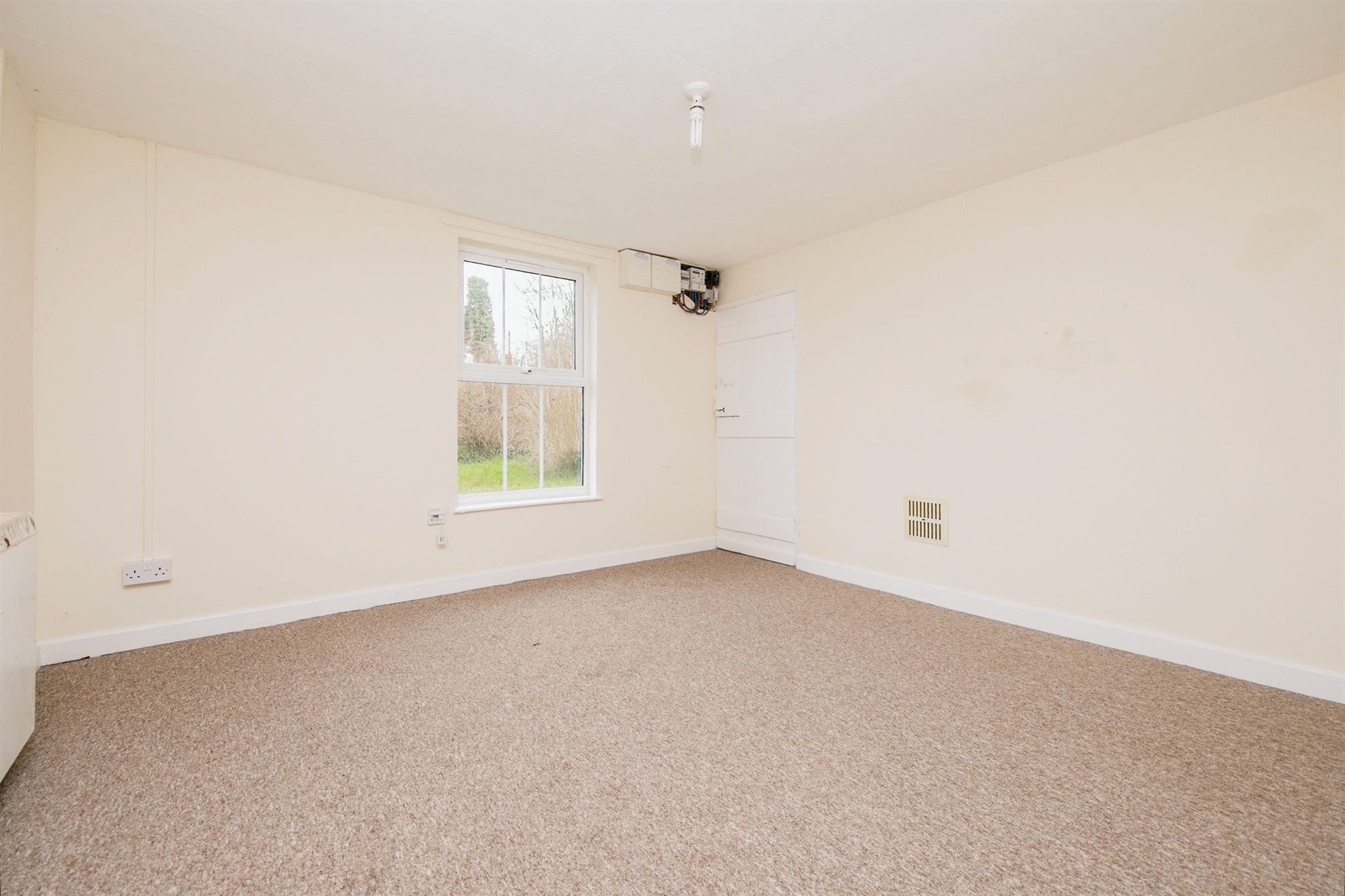 2 bed Semi-Detached