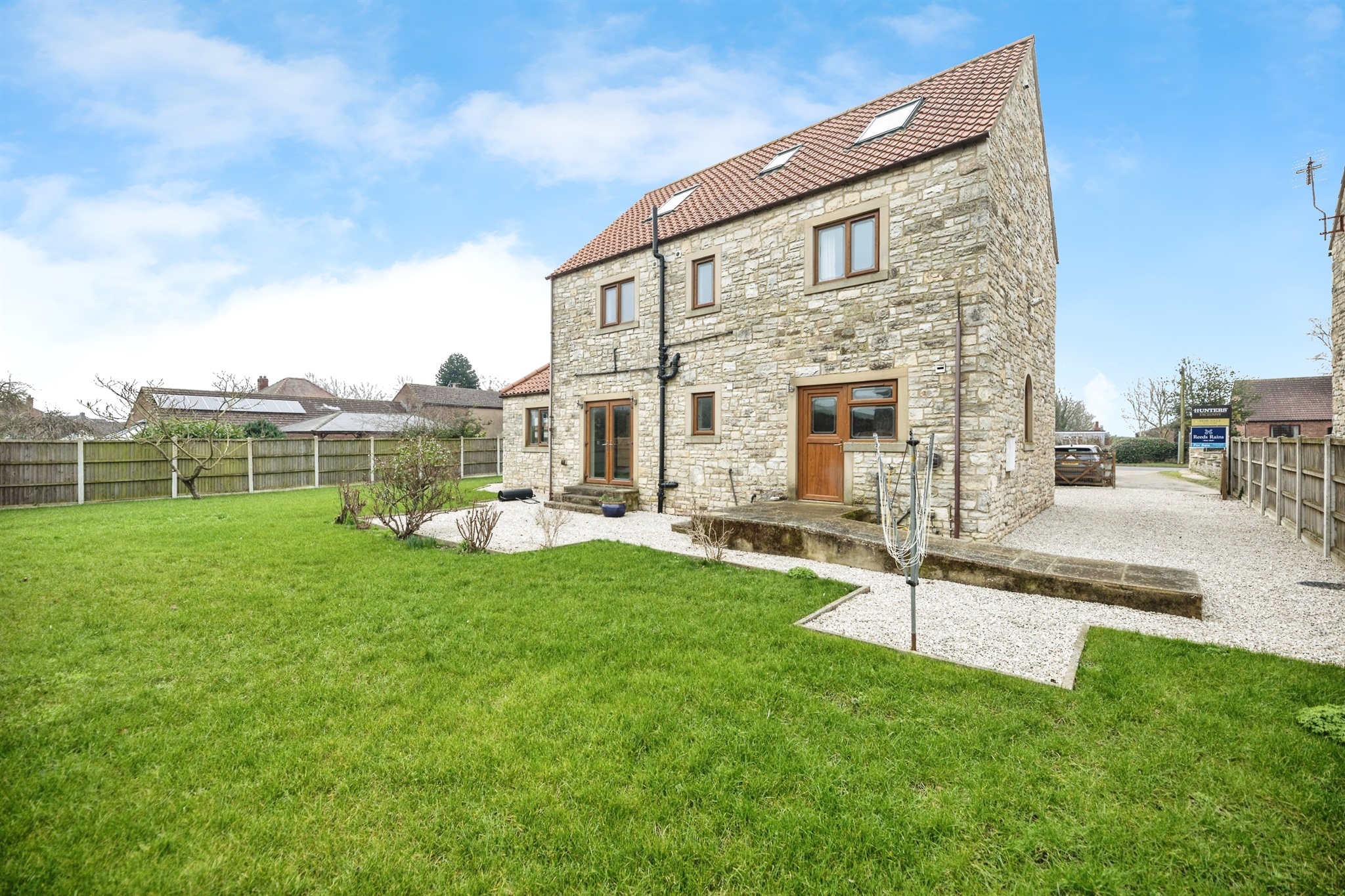 4 bed Detached