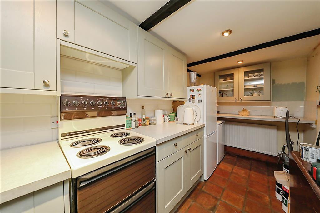 2 bed Character Property