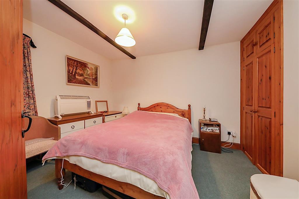 2 bed Character Property