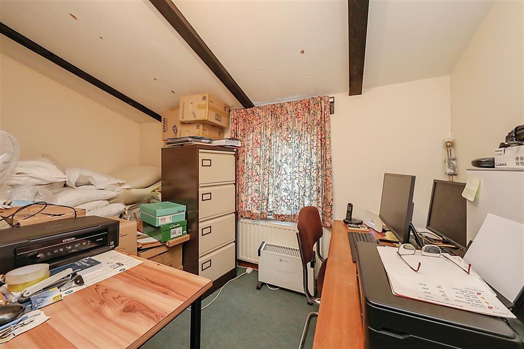 2 bed Character Property