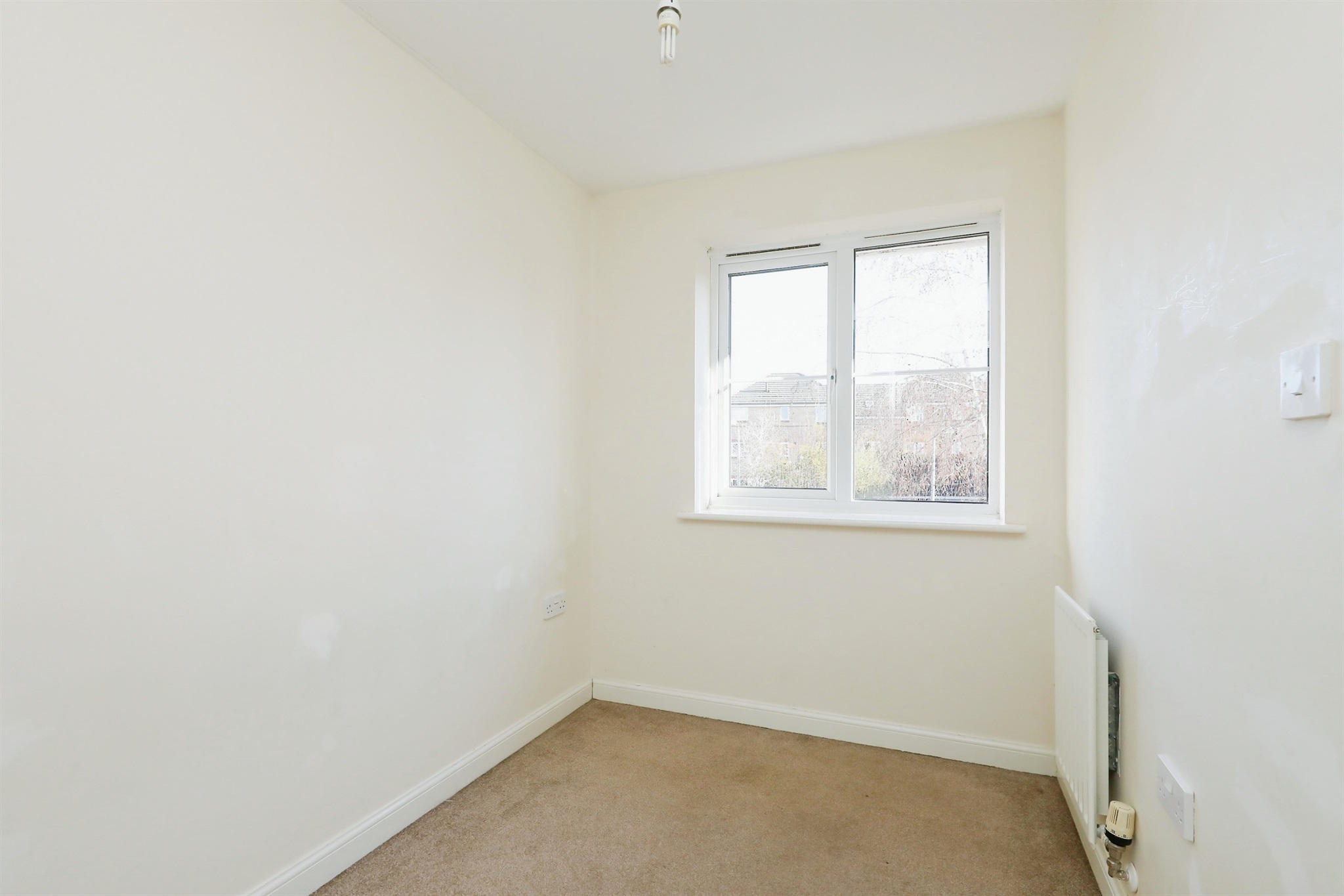 3 bed Semi-Detached