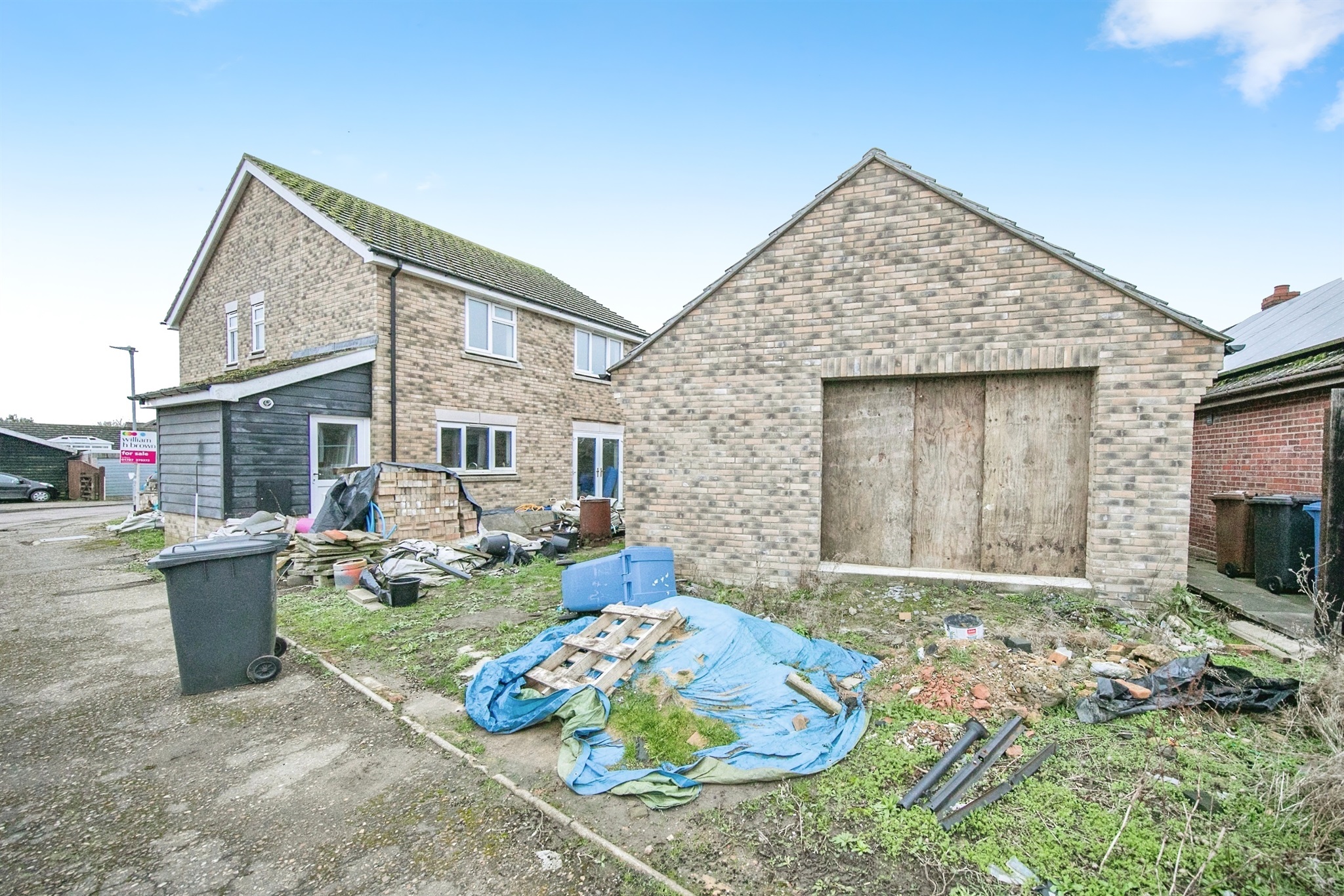 4 bed Detached