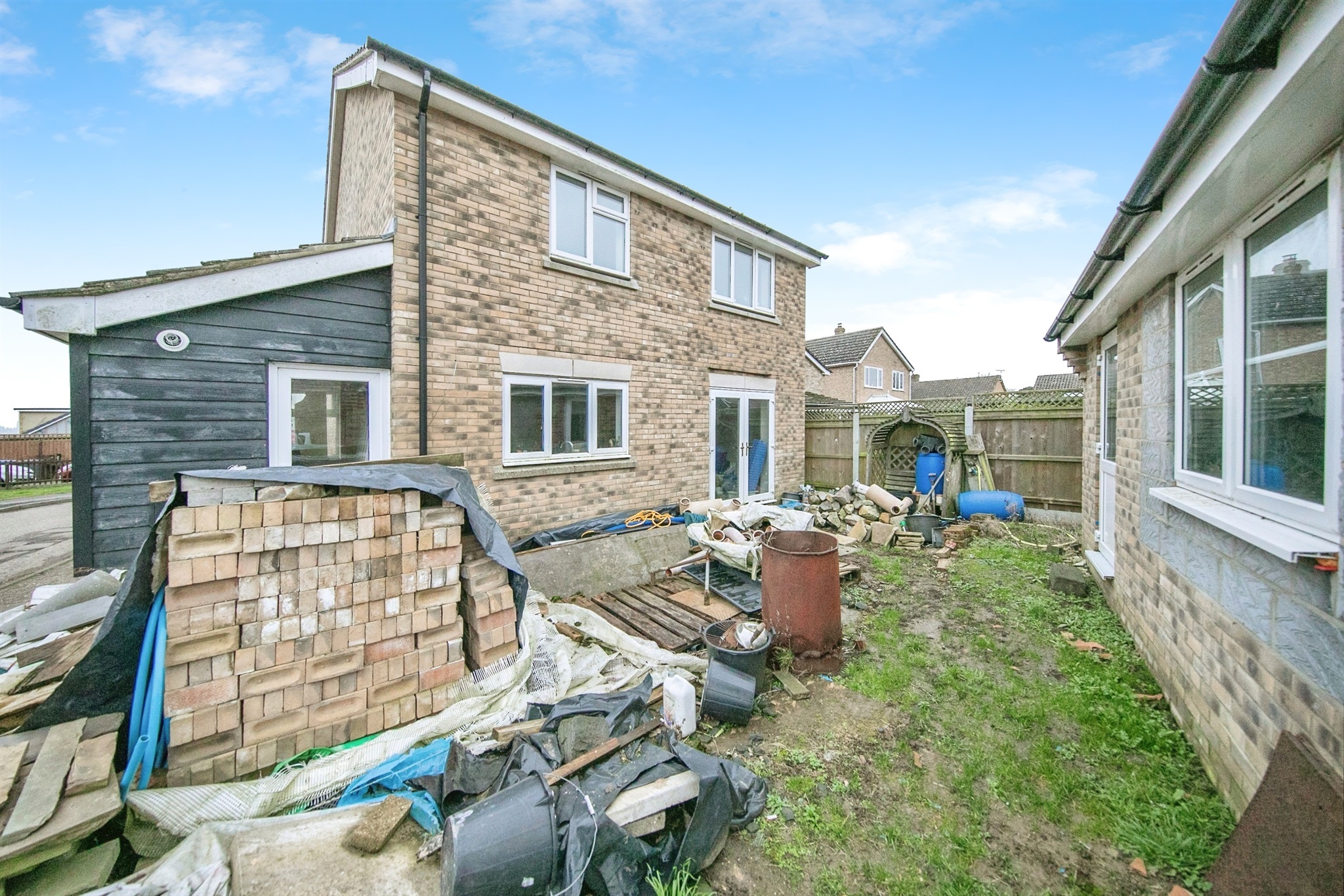 4 bed Detached