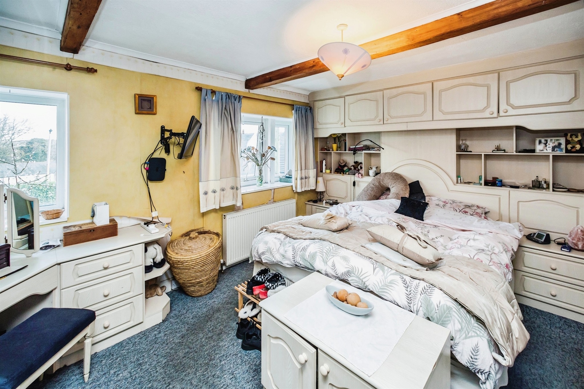 6 bed Semi-Detached