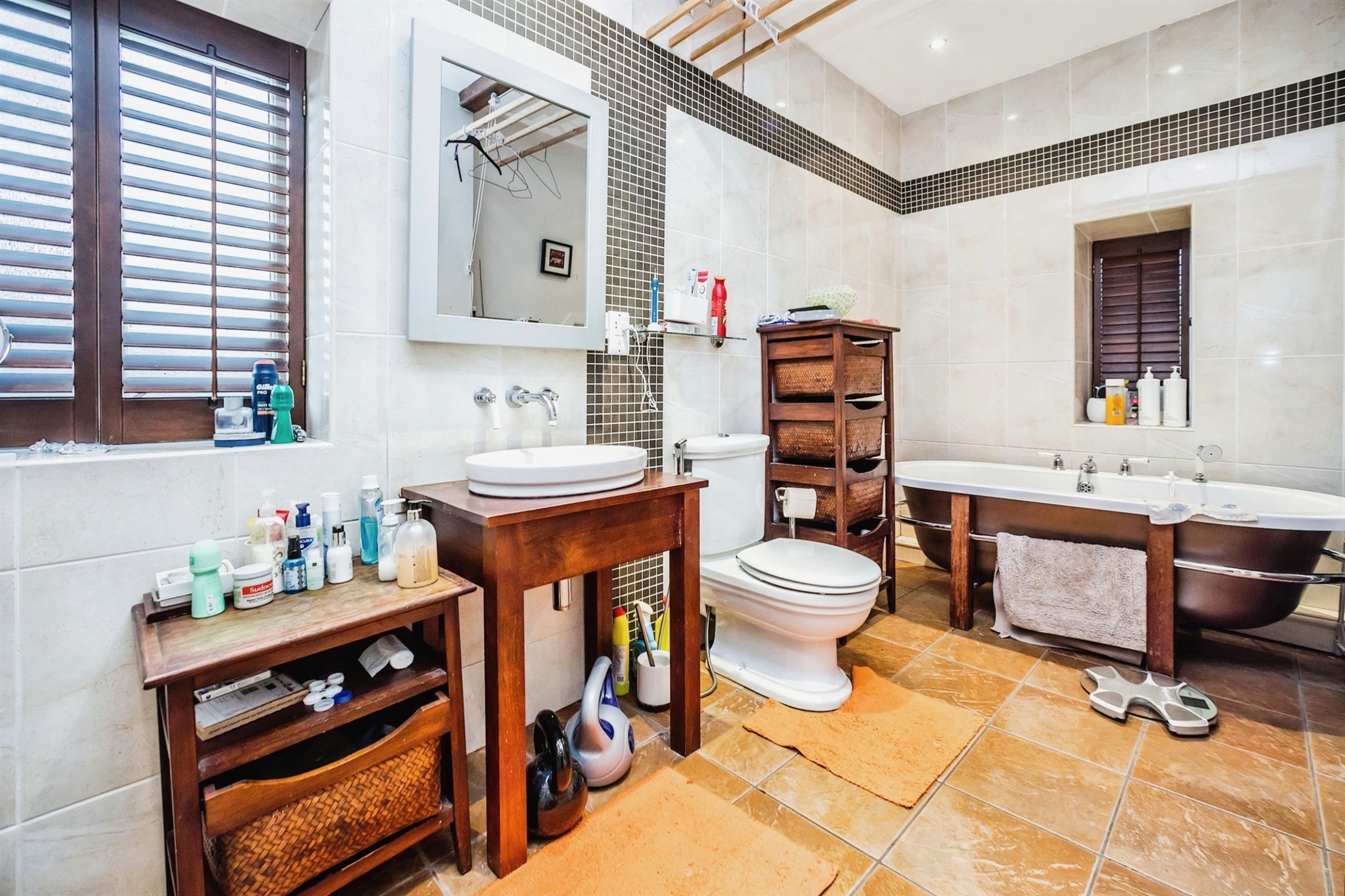 6 bed Semi-Detached