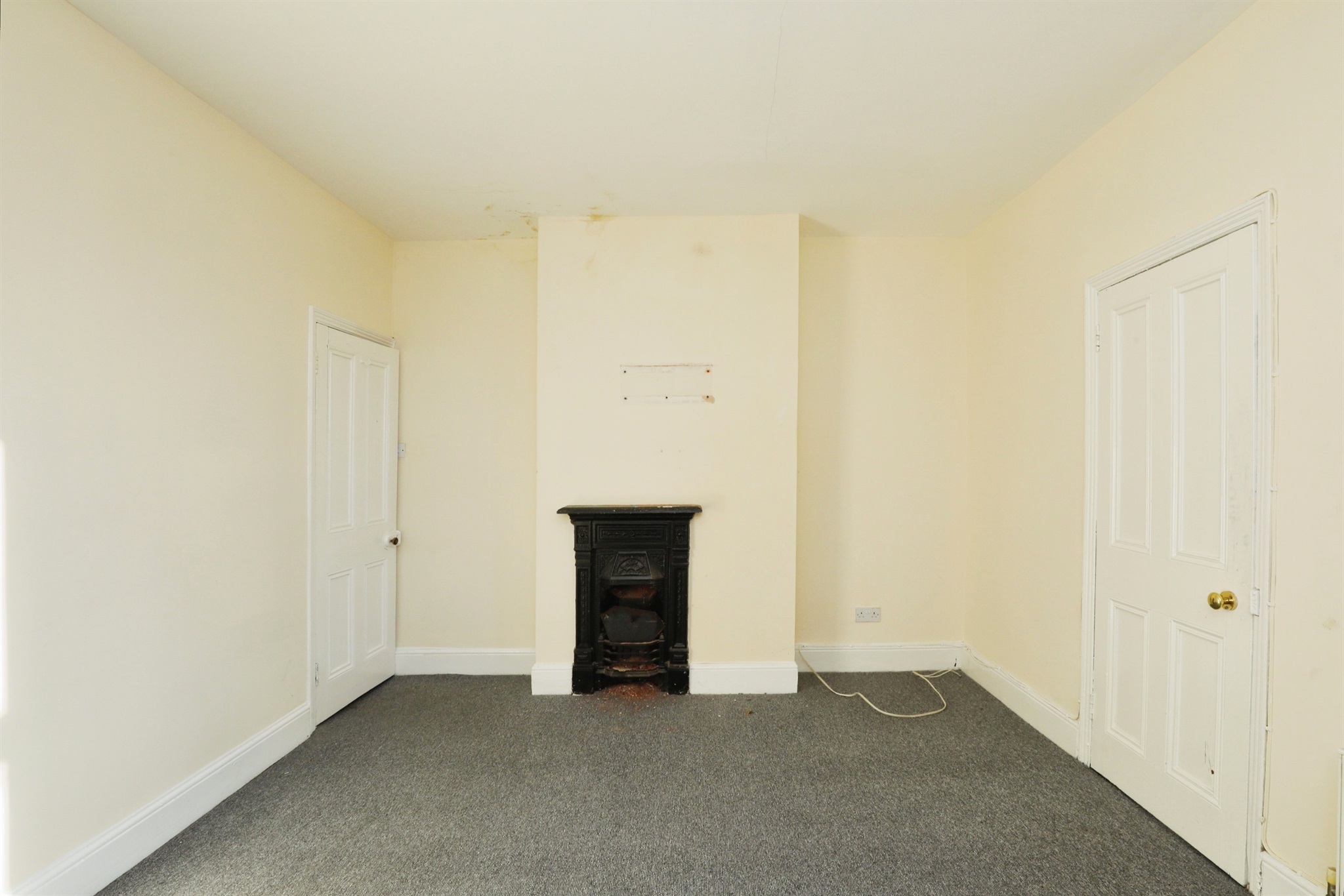 2 bed Terraced