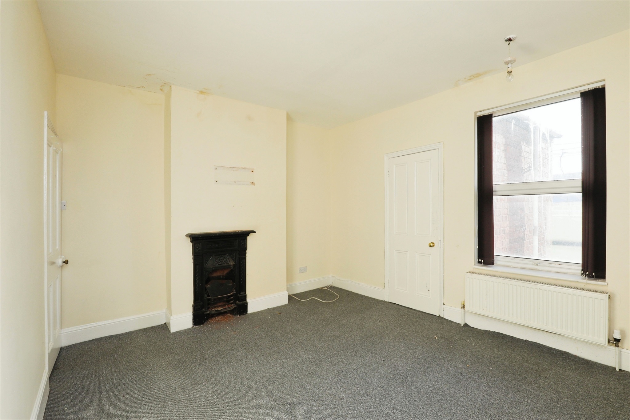 2 bed Terraced