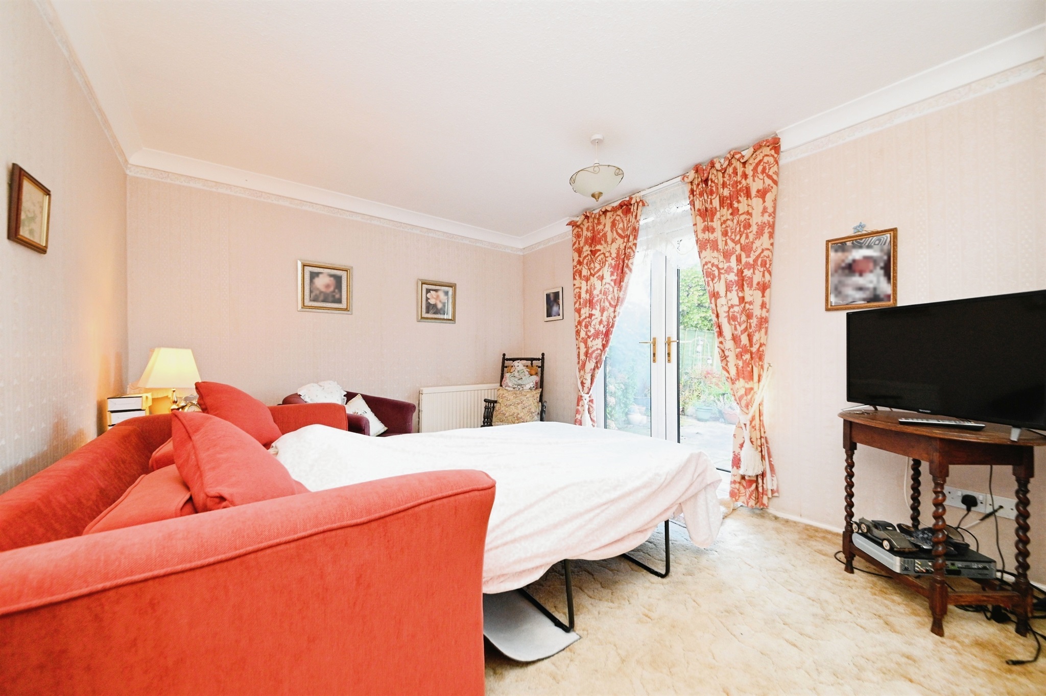 2 bed Semi-Detached