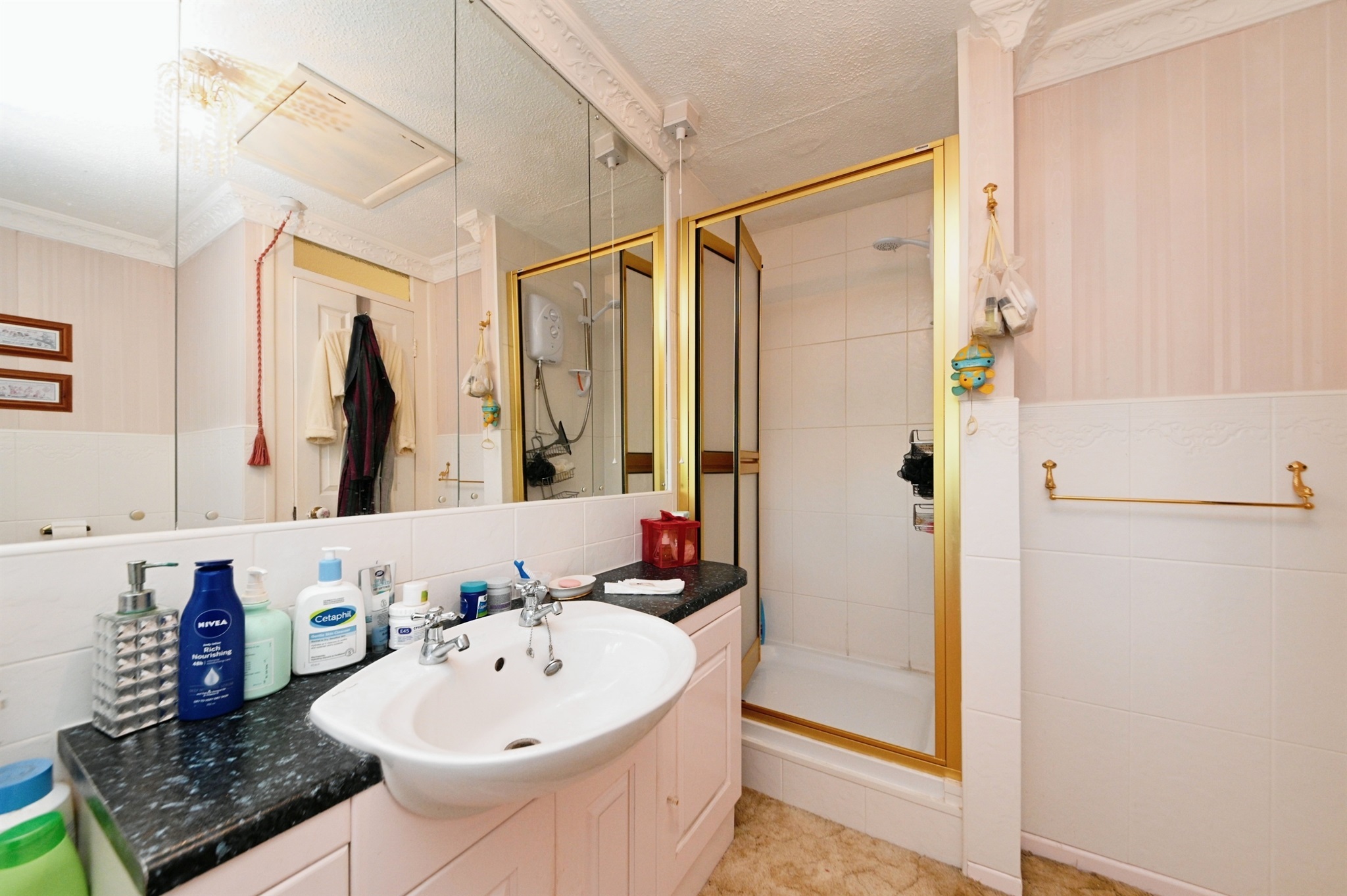 2 bed Semi-Detached