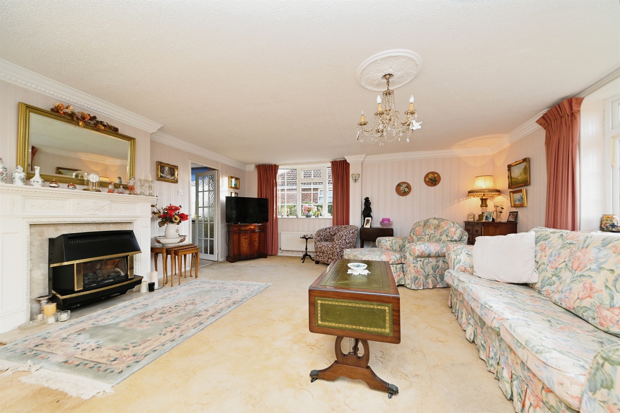 2 bed Semi-Detached