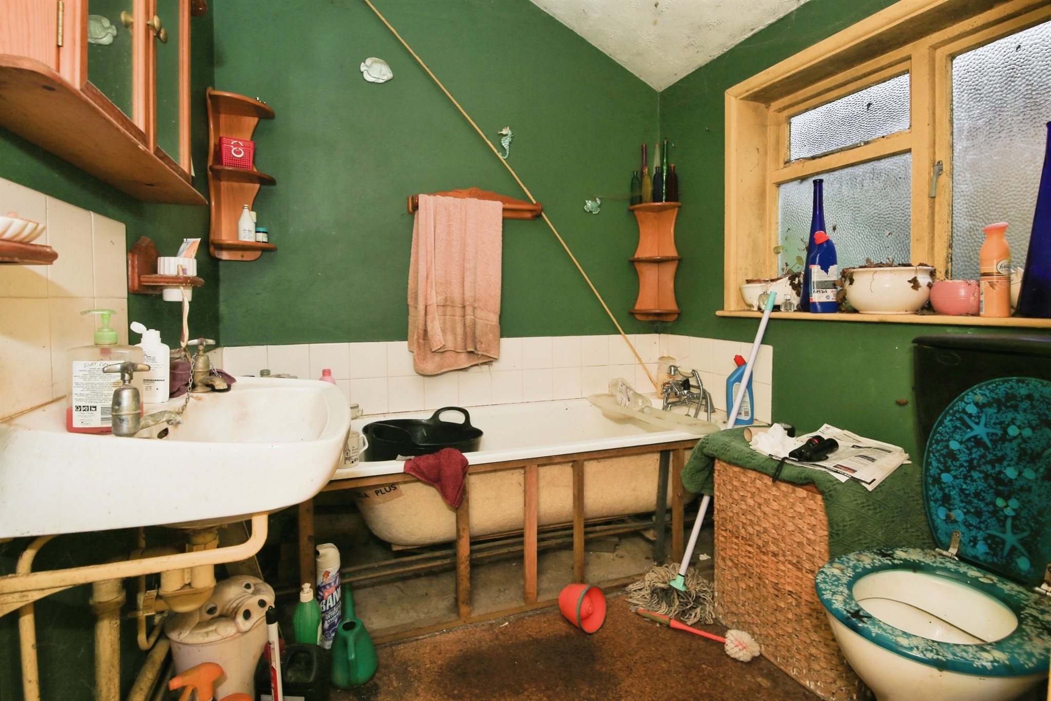 2 bed Semi-Detached