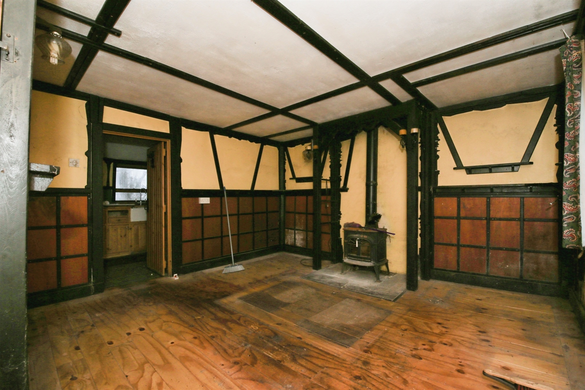 2 bed Semi-Detached