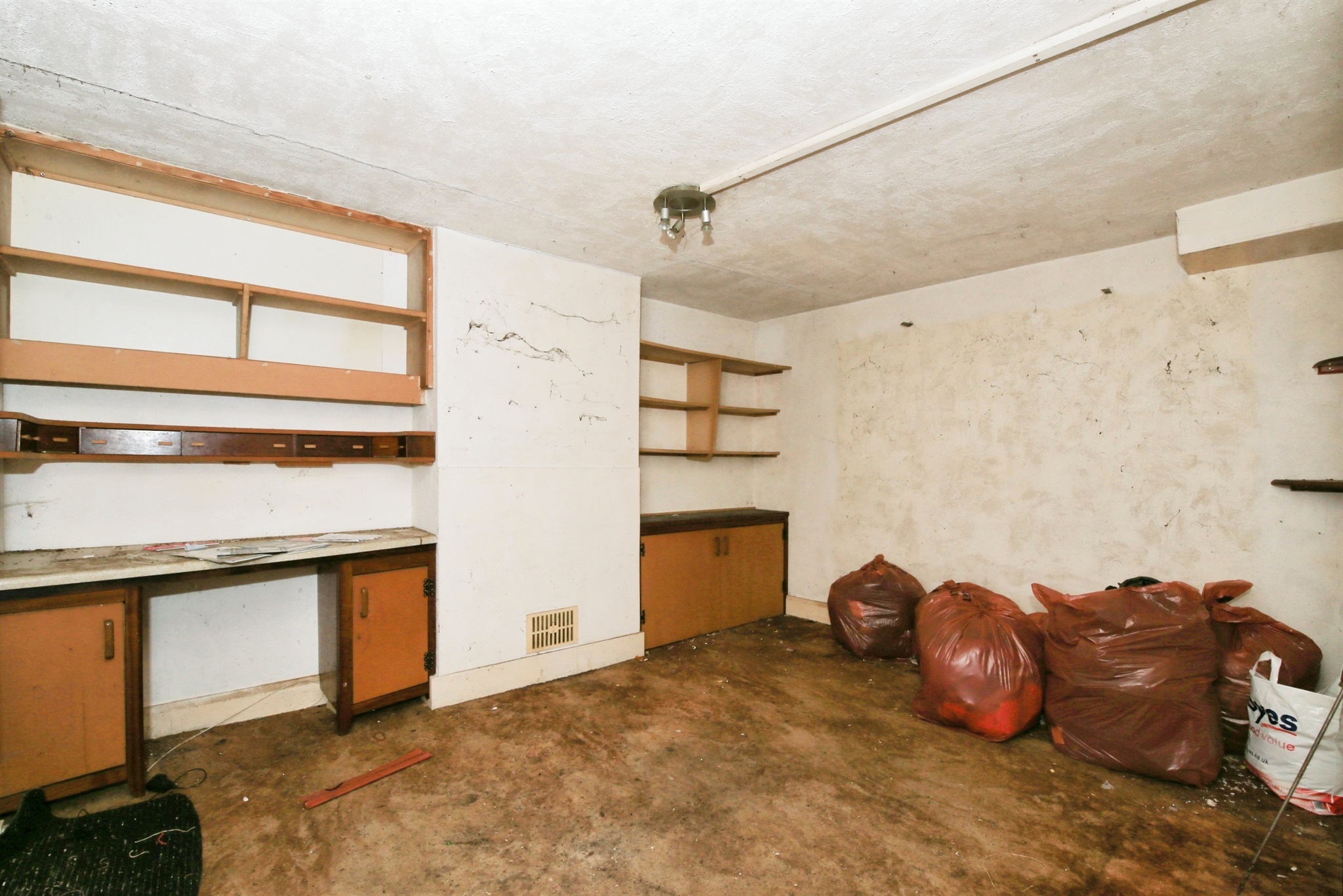 2 bed Semi-Detached