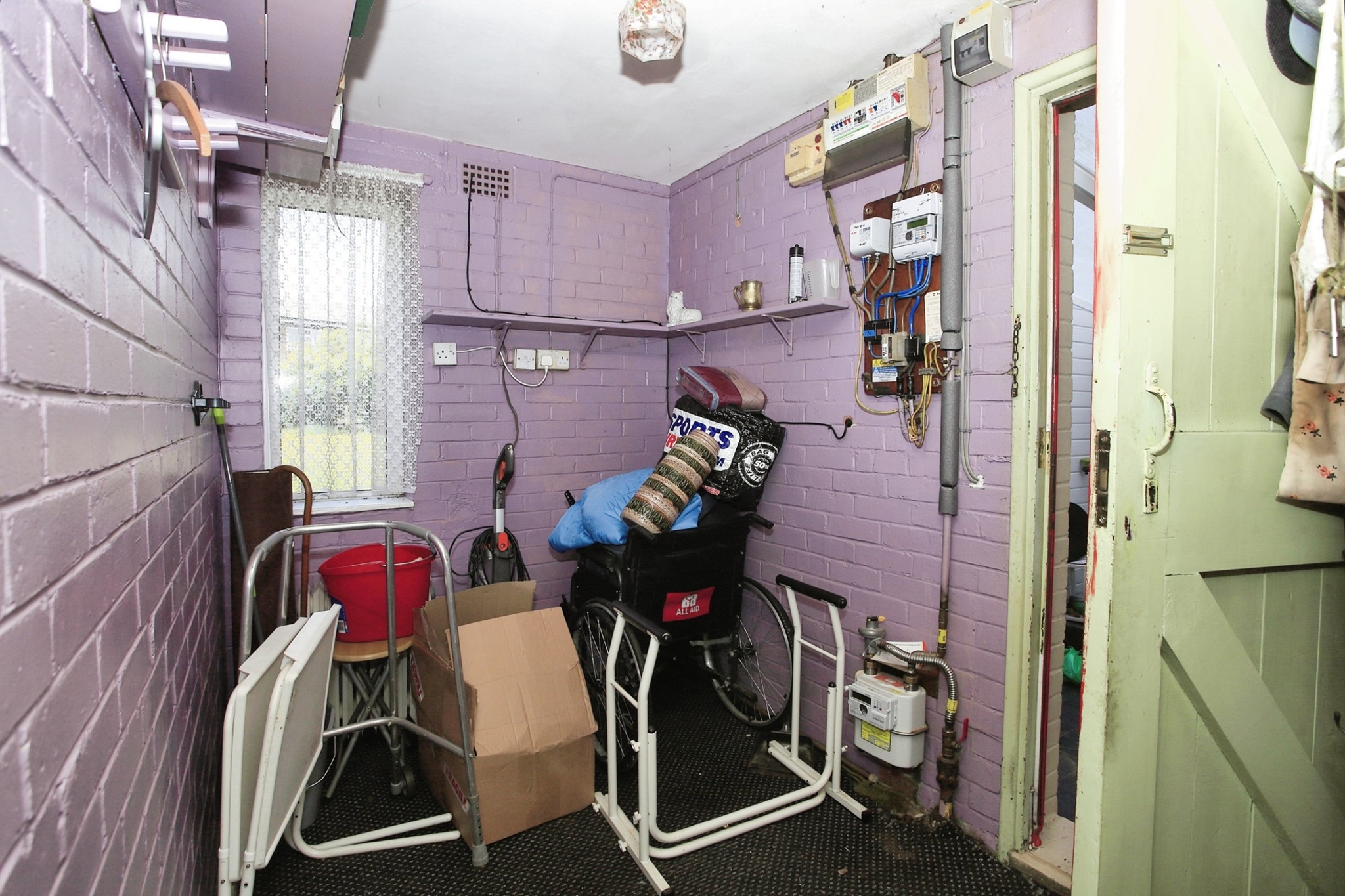 2 bed Semi-Detached