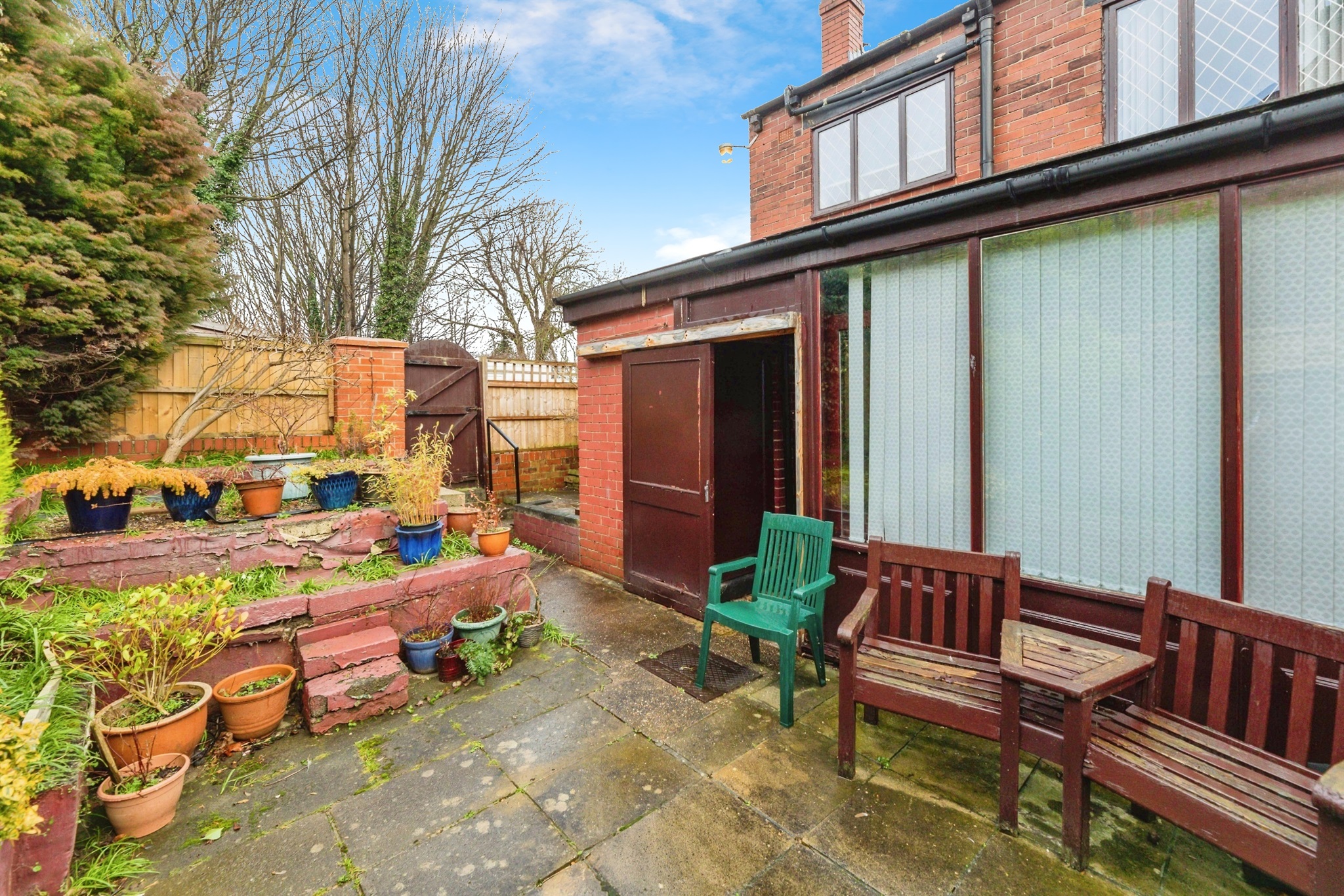3 bed End of Terrace