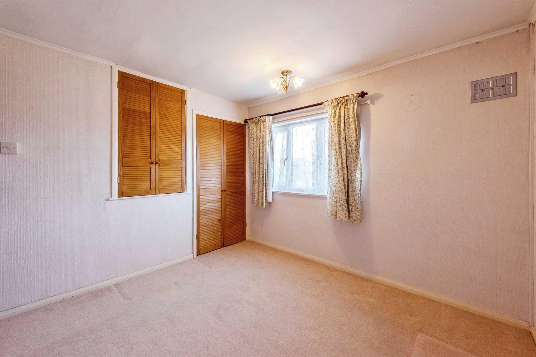 2 bed Terraced
