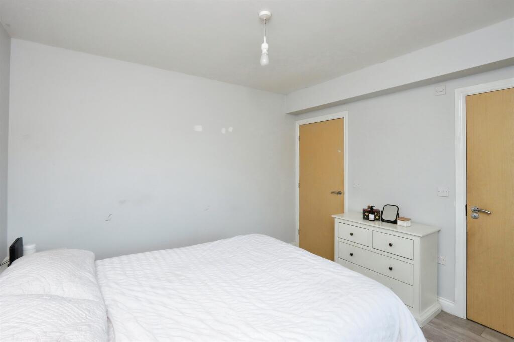 2 bed Apartment
