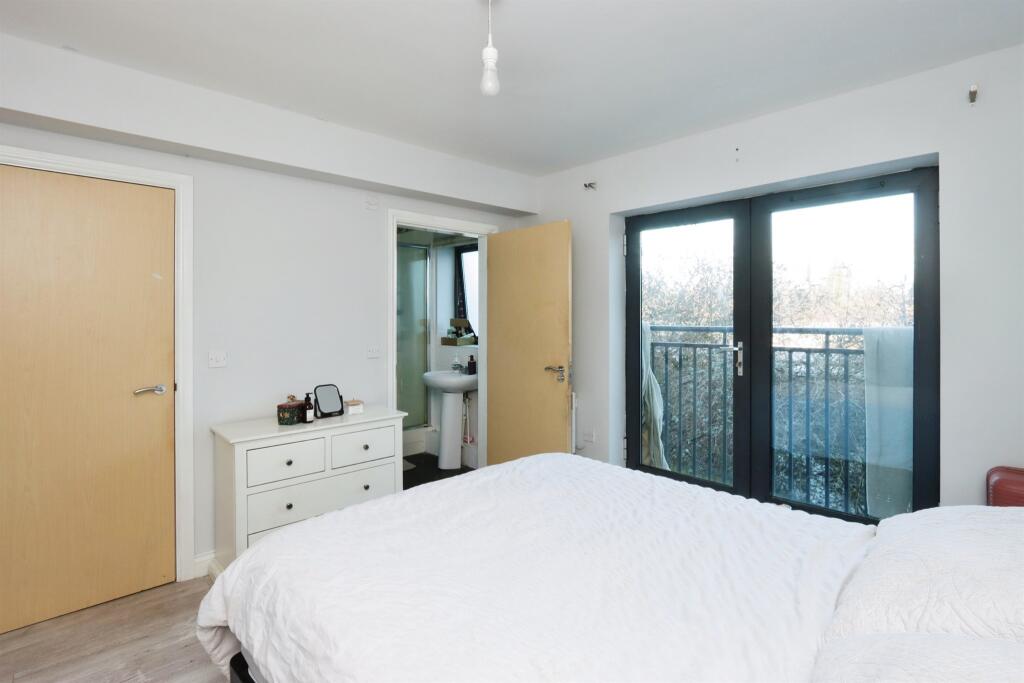 2 bed Apartment