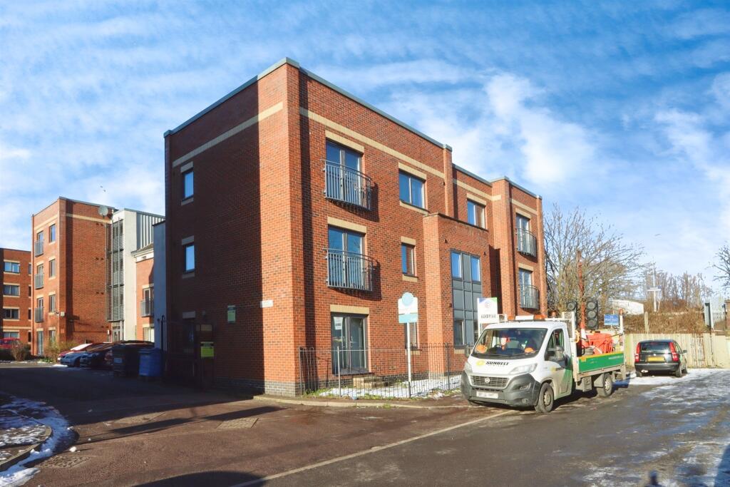 2 bed Apartment