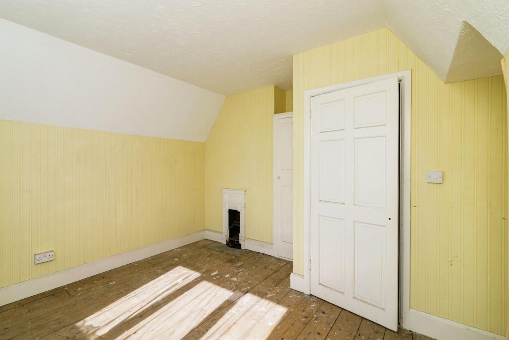 2 bed Detached