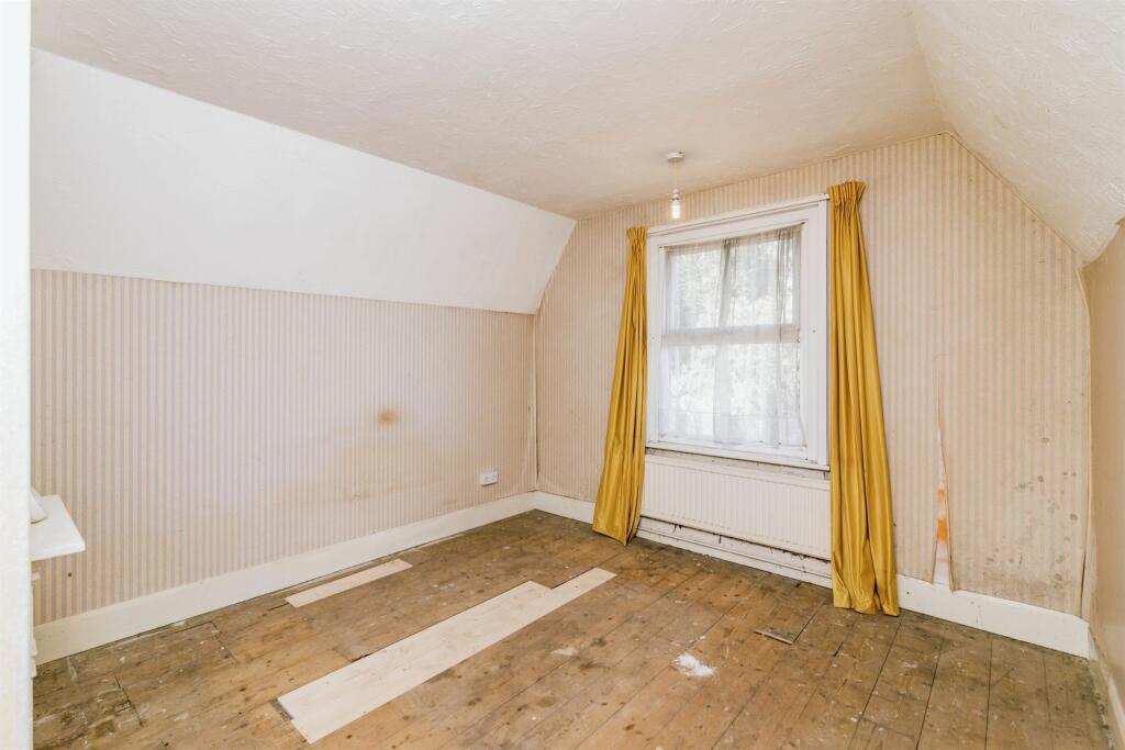 2 bed Detached