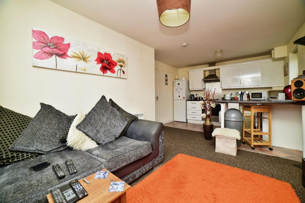 2 bed Apartment