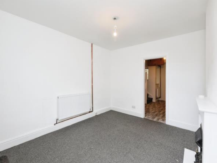 2 bed Terraced