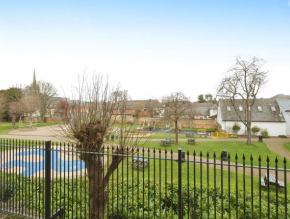 1 bed Semi-Detached