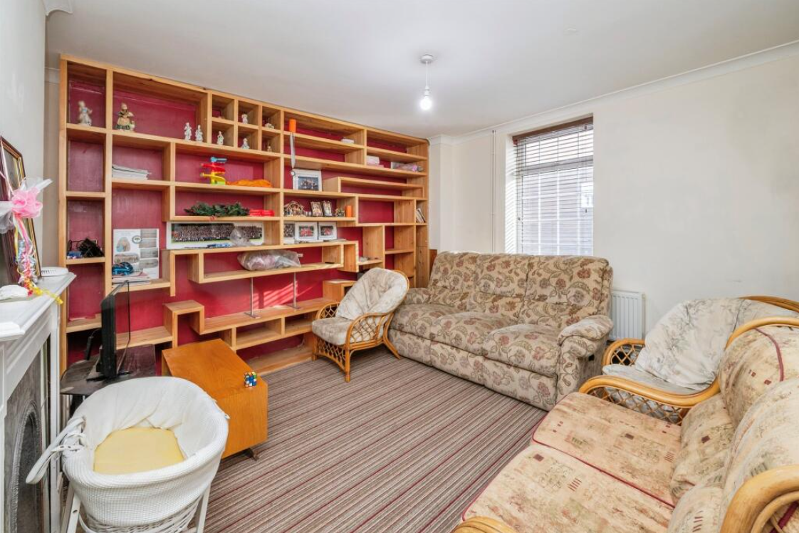 3 bed Semi-Detached