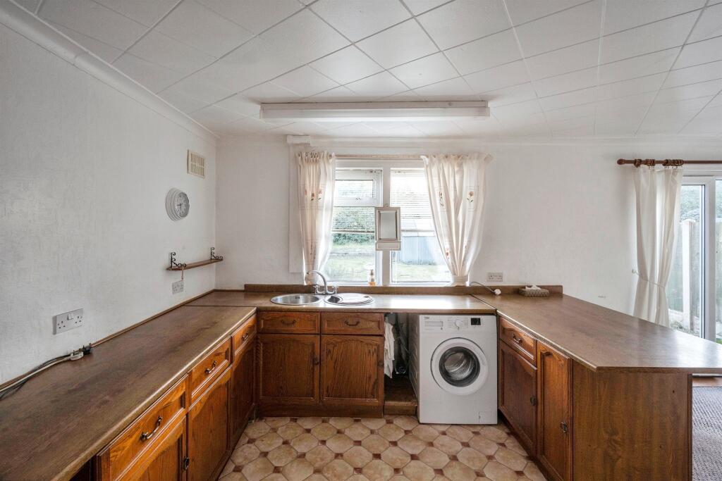 3 bed Semi-Detached