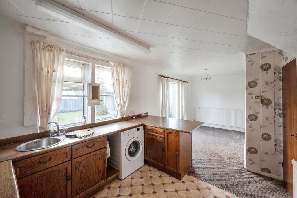 3 bed Semi-Detached