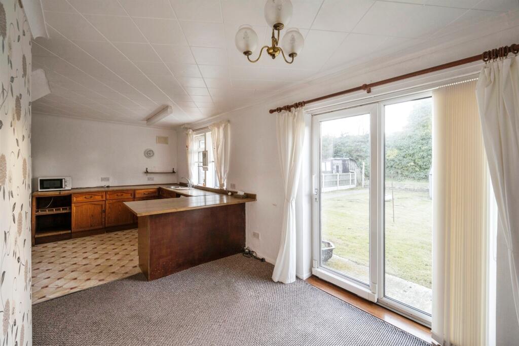 3 bed Semi-Detached