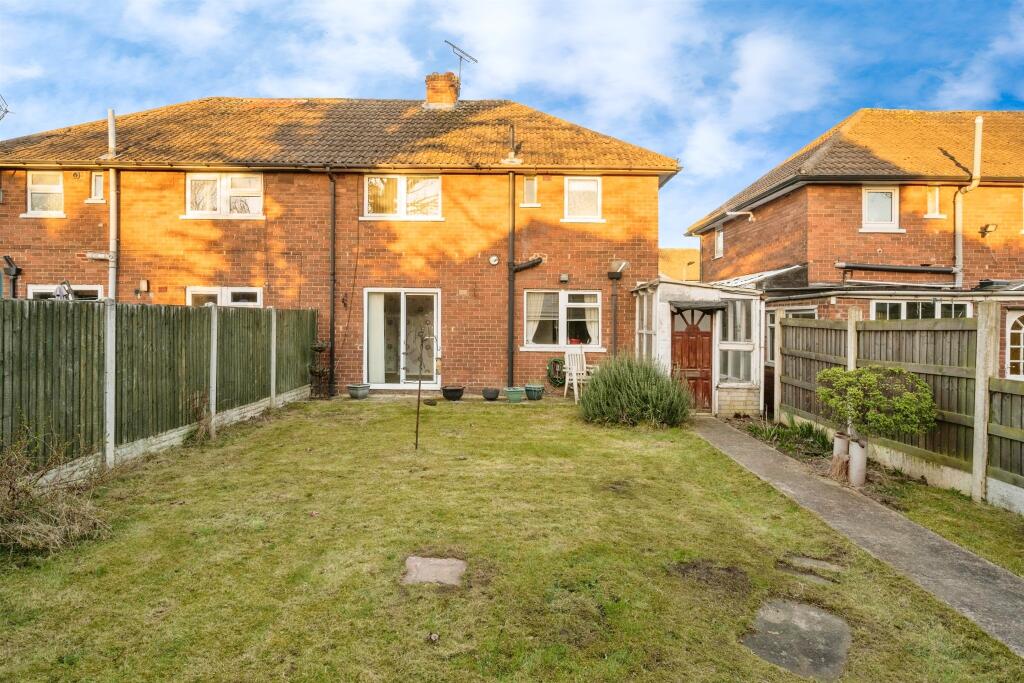 3 bed Semi-Detached