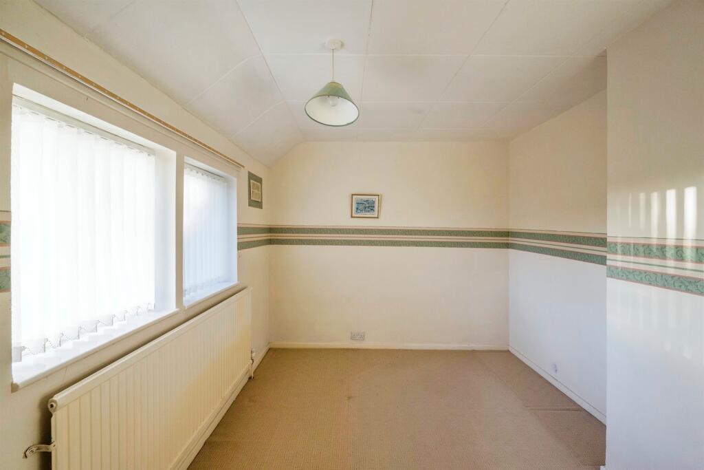 3 bed Semi-Detached