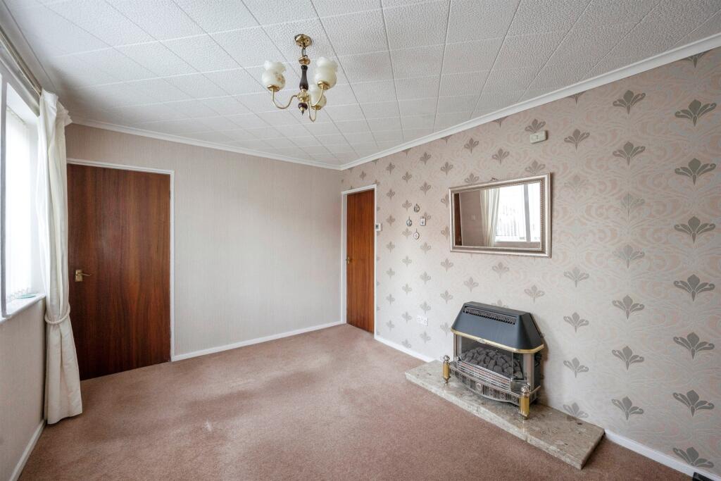 3 bed Semi-Detached
