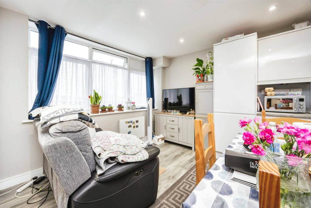 1 bed Apartment