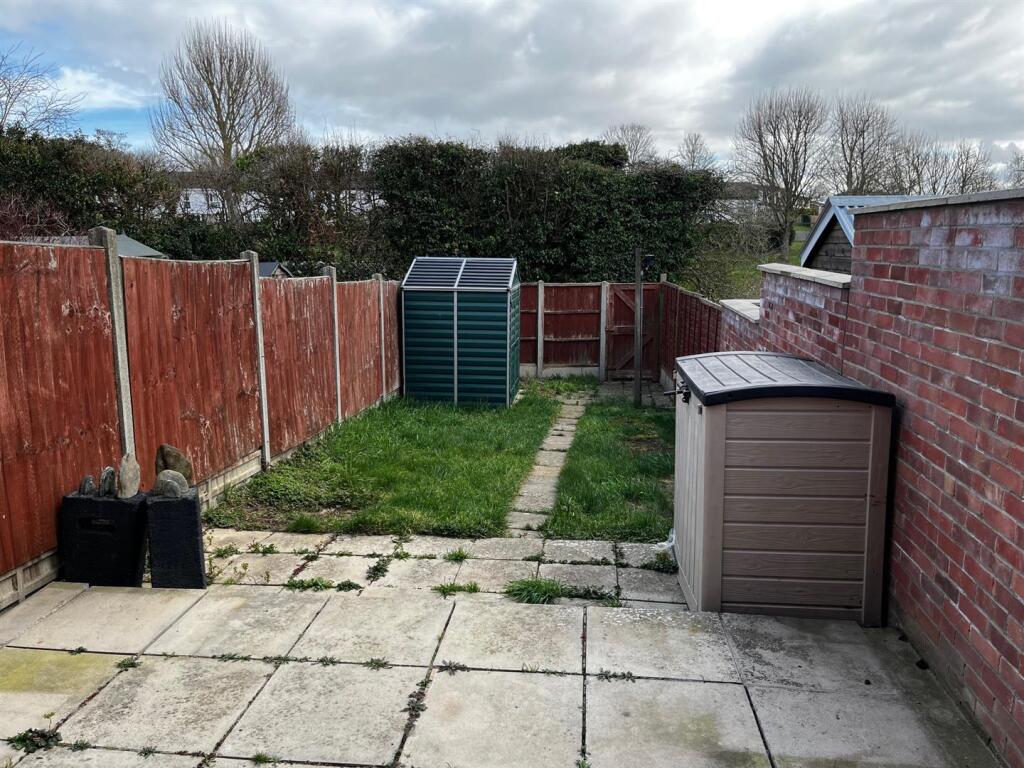 2 bed Terraced