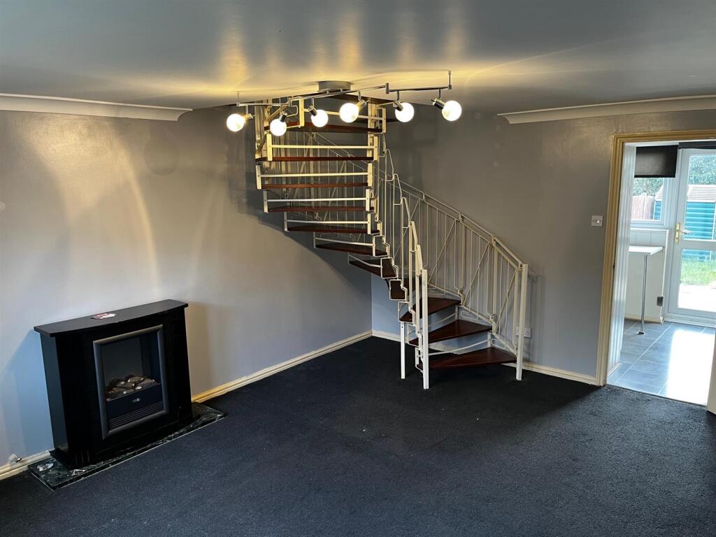 2 bed Terraced