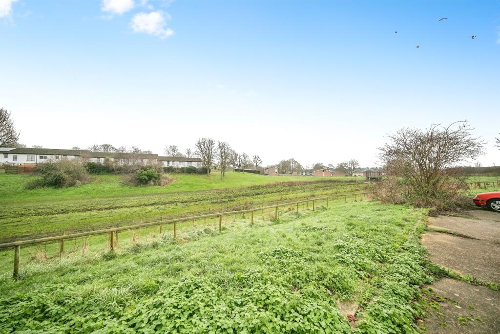 2 bed Terraced
