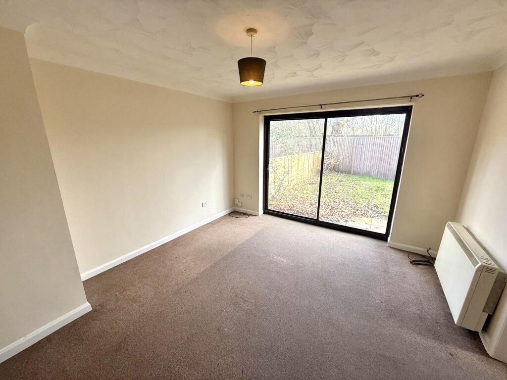 2 bed Ground Flat