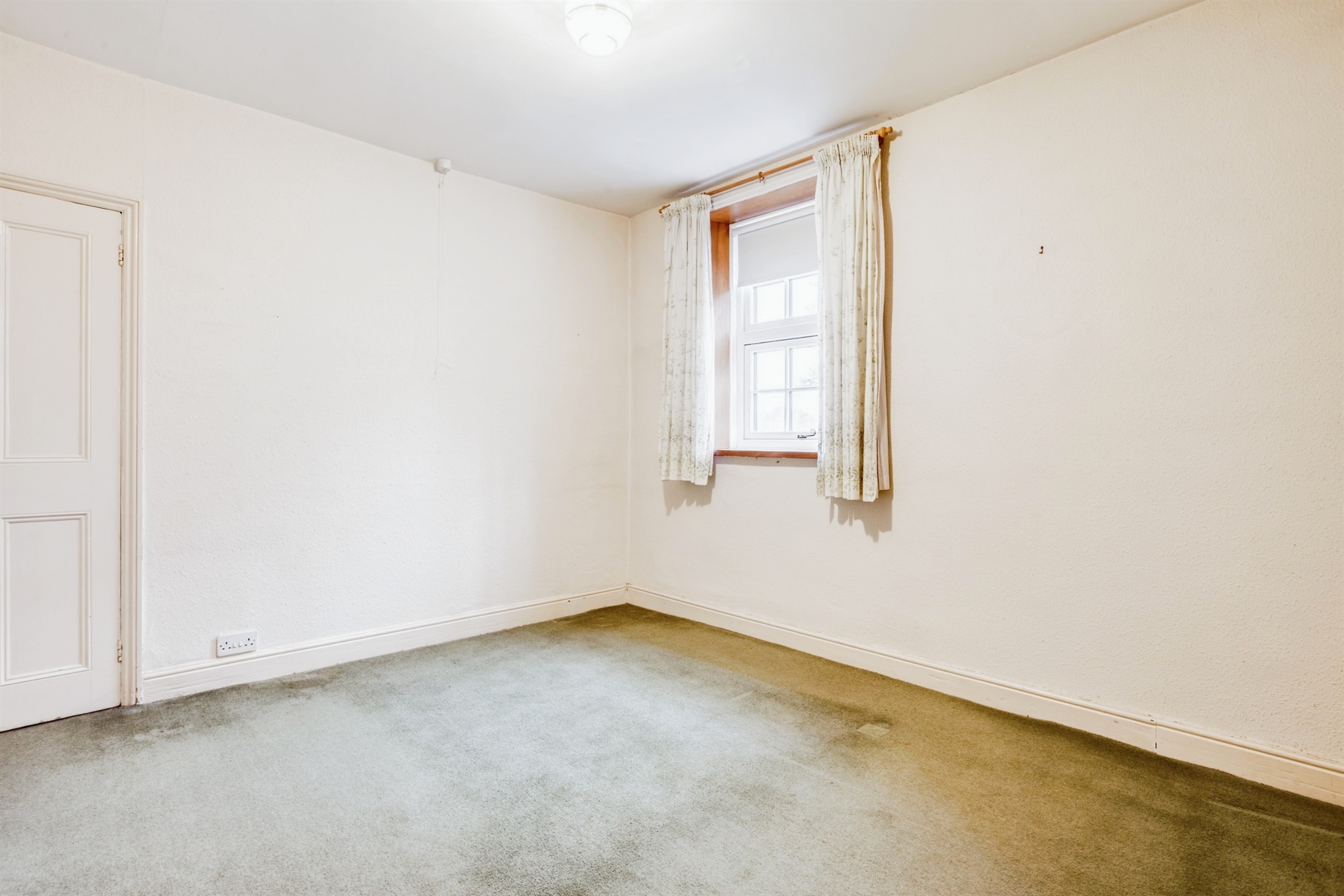 3 bed Semi-Detached