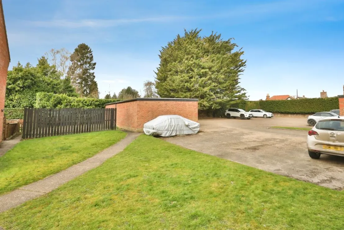 2 bed Apartment