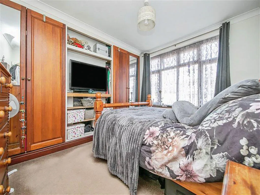 3 bed Semi-Detached