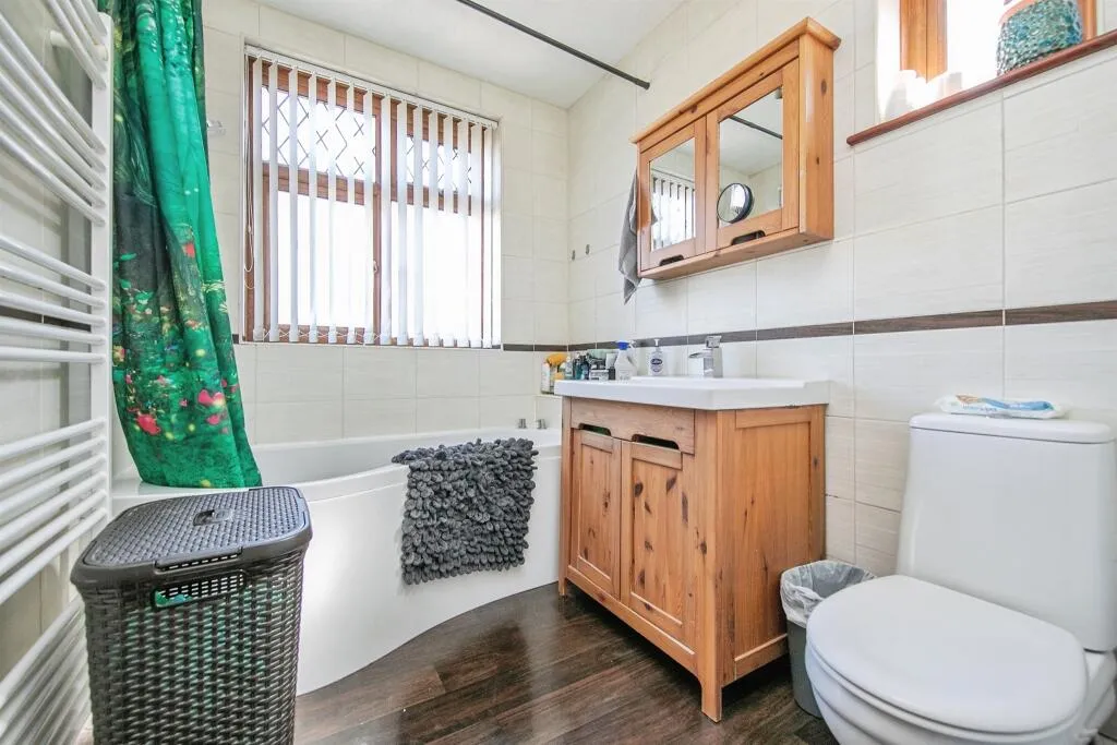 3 bed Semi-Detached