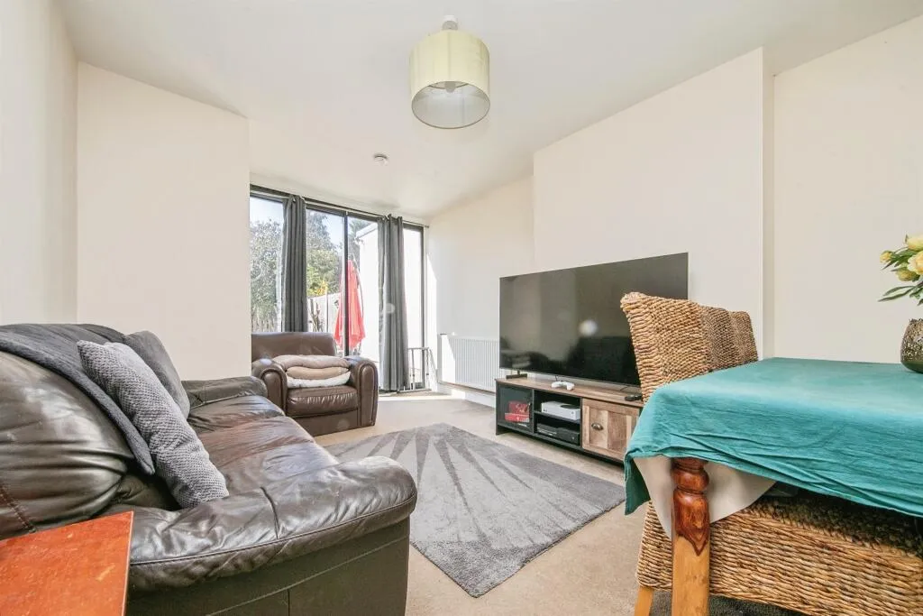 3 bed Semi-Detached