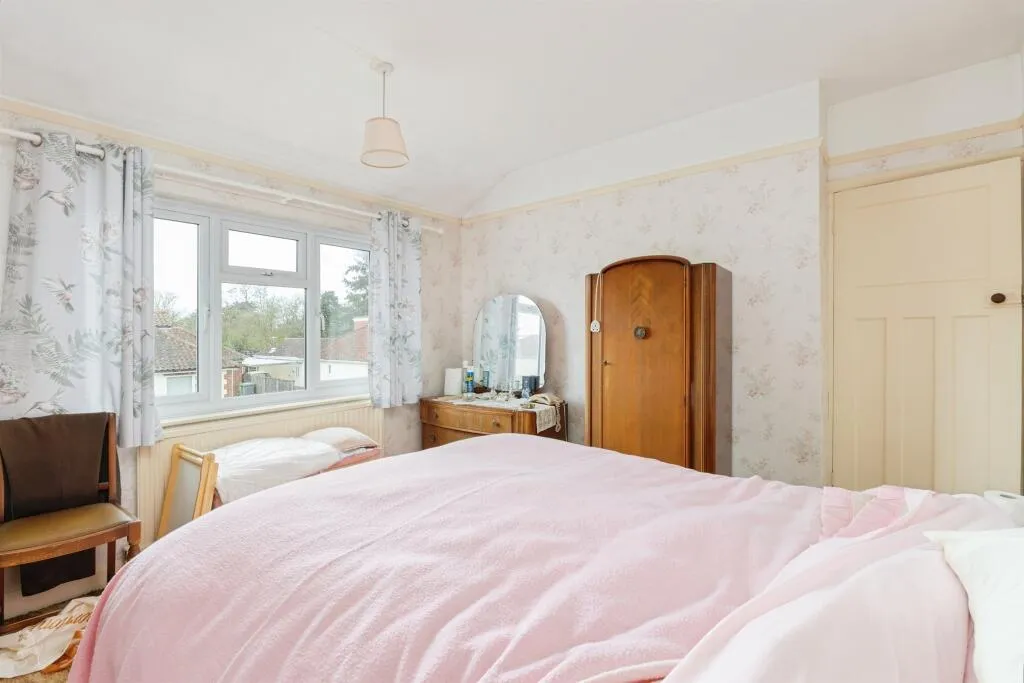 3 bed Semi-Detached