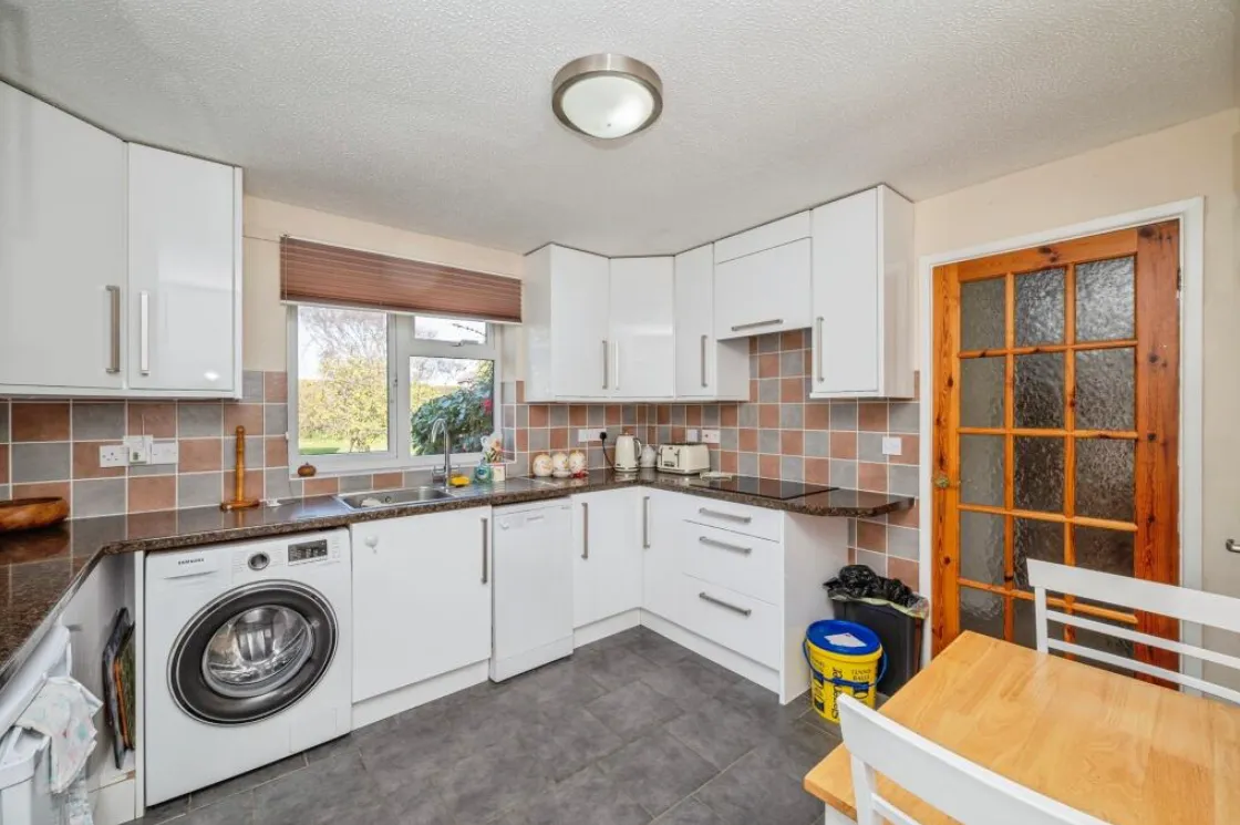 3 bed Semi-Detached Bungalow