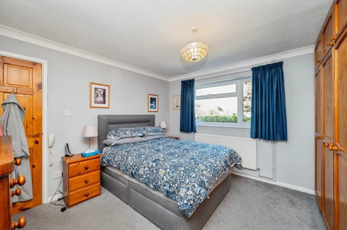 3 bed Semi-Detached Bungalow